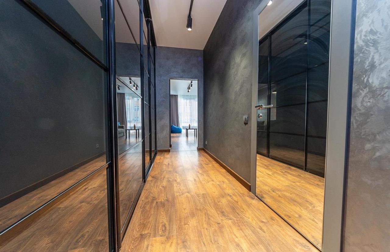 Luxury Apartments Smartplaza Obolon Metro Minskai Kiew Exterior foto